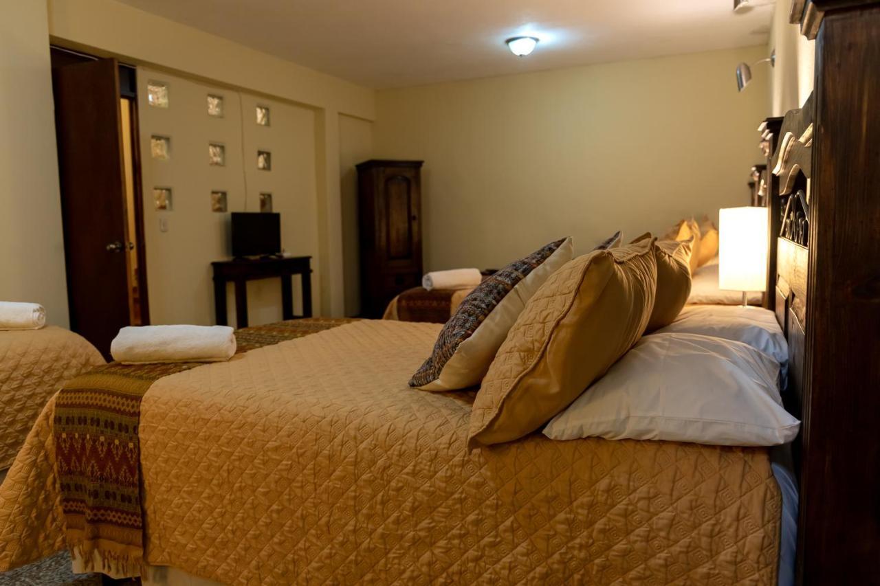 Hostal Donde Regina Guatemala City Exterior photo A bedroom at the hotel
